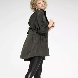 Athleta Rainfall Swing Parka
